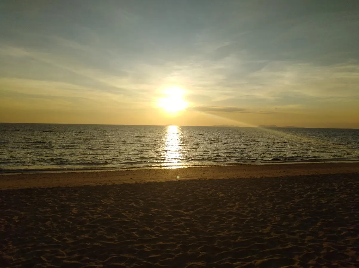 Relax Beach House Ko Lanta Tajlandia