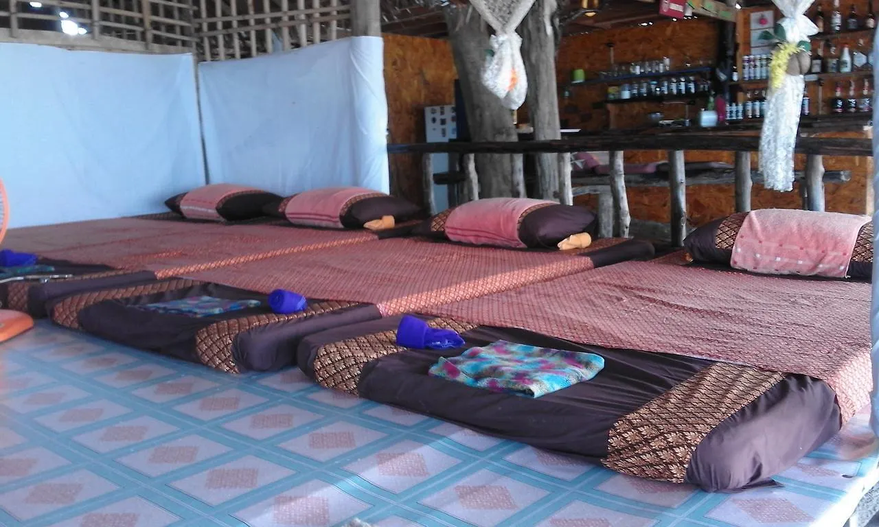 Hotel Relax Beach House Ko Lanta